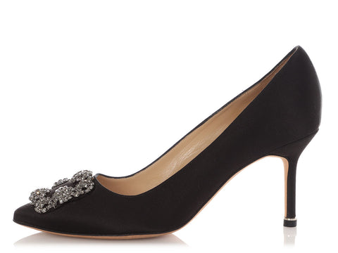 Manolo Blahnik Black Satin Crystal Embellished Hangisi Pumps